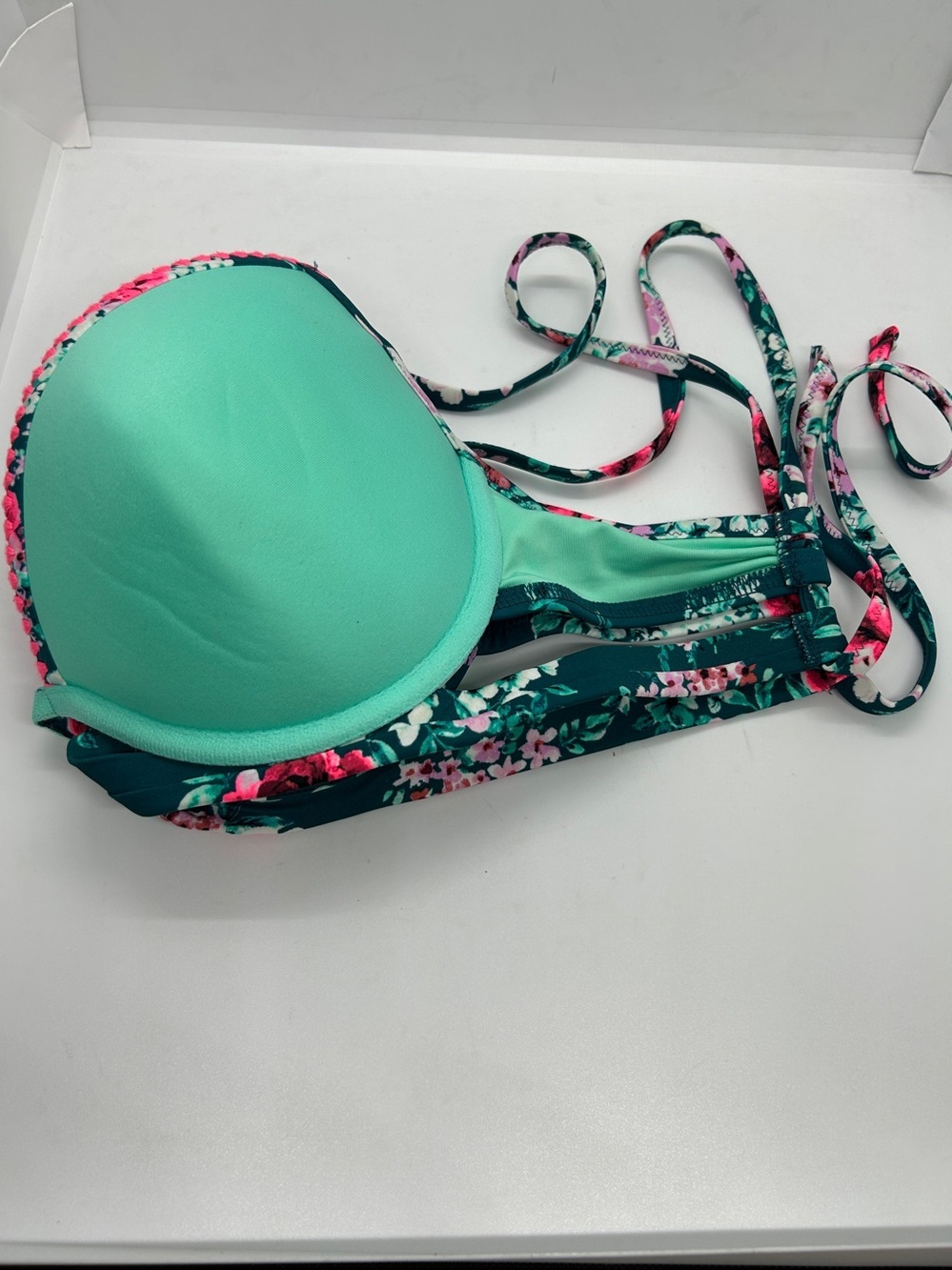 Shade Shore Floral Bikini Top SIZE 34DD - Picture 8 of 10